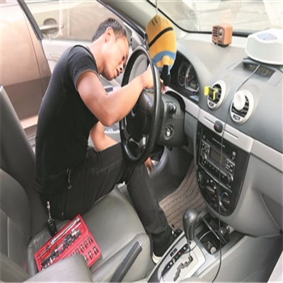汽車開鎖小竅門