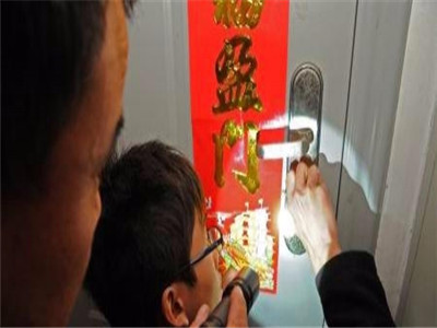 怎么換防盜門鎖？防盜門開鎖多少錢？